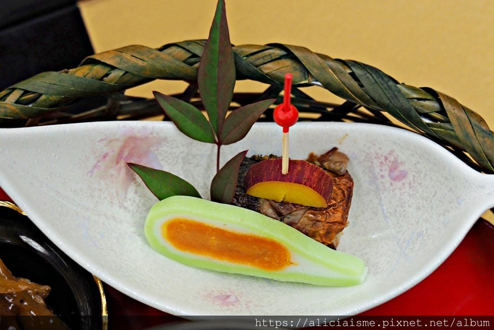 【大分縣】別府灣皇家度假飯店(Hotel & Resorts 別府灣):浸泡在玫瑰芬芳的溫泉,無敵視野別府灣看日出,還有3款萌到爆表的Hello Kitty房