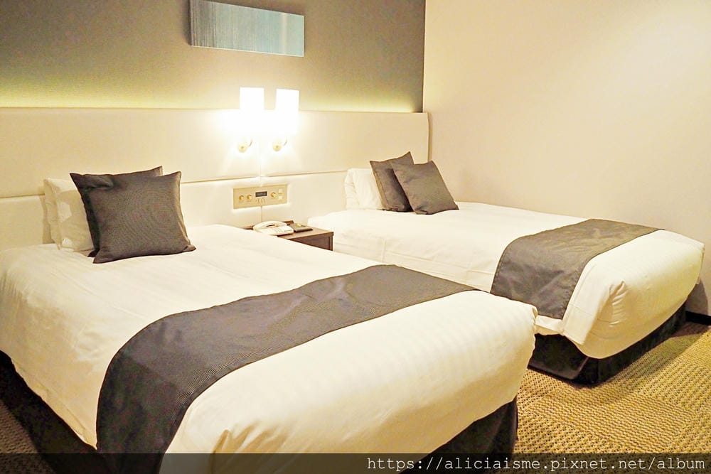 【大分縣】別府灣皇家度假飯店(Hotel & Resorts 別府灣):浸泡在玫瑰芬芳的溫泉,無敵視野別府灣看日出,還有3款萌到爆表的Hello Kitty房