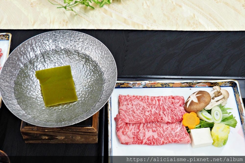 【大分縣】別府灣皇家度假飯店(Hotel & Resorts 別府灣):浸泡在玫瑰芬芳的溫泉,無敵視野別府灣看日出,還有3款萌到爆表的Hello Kitty房