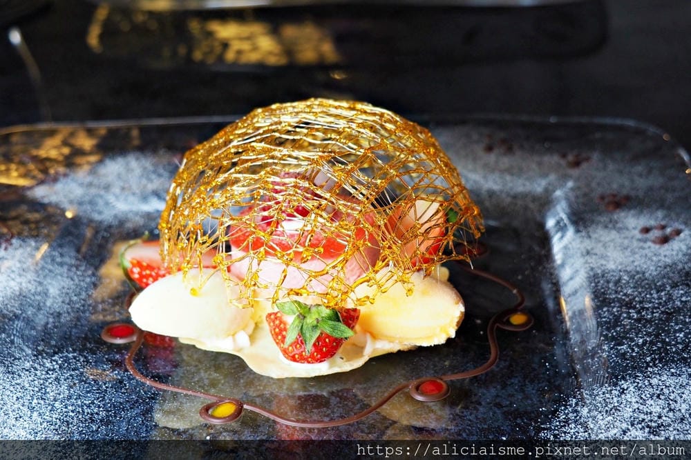 【大分縣】別府灣皇家度假飯店(Hotel & Resorts 別府灣):浸泡在玫瑰芬芳的溫泉,無敵視野別府灣看日出,還有3款萌到爆表的Hello Kitty房