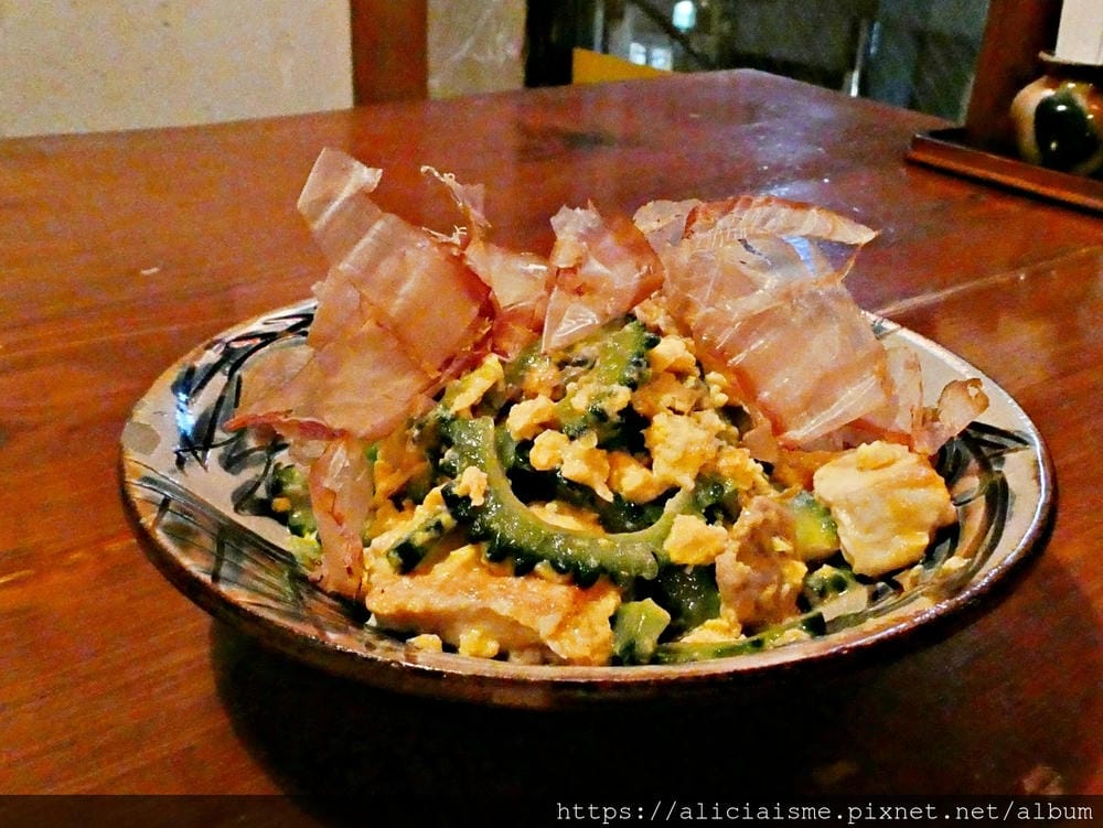 【沖繩美食保存版】抓到點菜秘訣，沖繩家庭料理、居酒屋道地美食大集合！