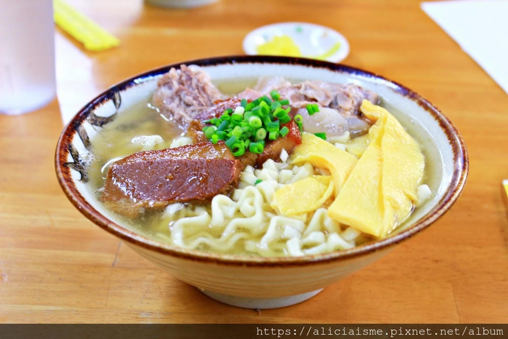 【沖繩美食保存版】抓到點菜秘訣，沖繩家庭料理、居酒屋道地美食大集合！