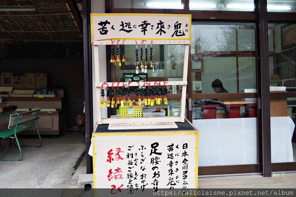 【大分縣 | 豊後高田】:規模NO1 熊野磨崖佛~登上魔鬼築成的石階,看千年珍稀微笑不動明王及大日如來