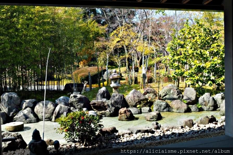 【京都府| 八幡市 】附庸風雅的松花堂庭園&「京都吉兆松花堂便當」發祥地