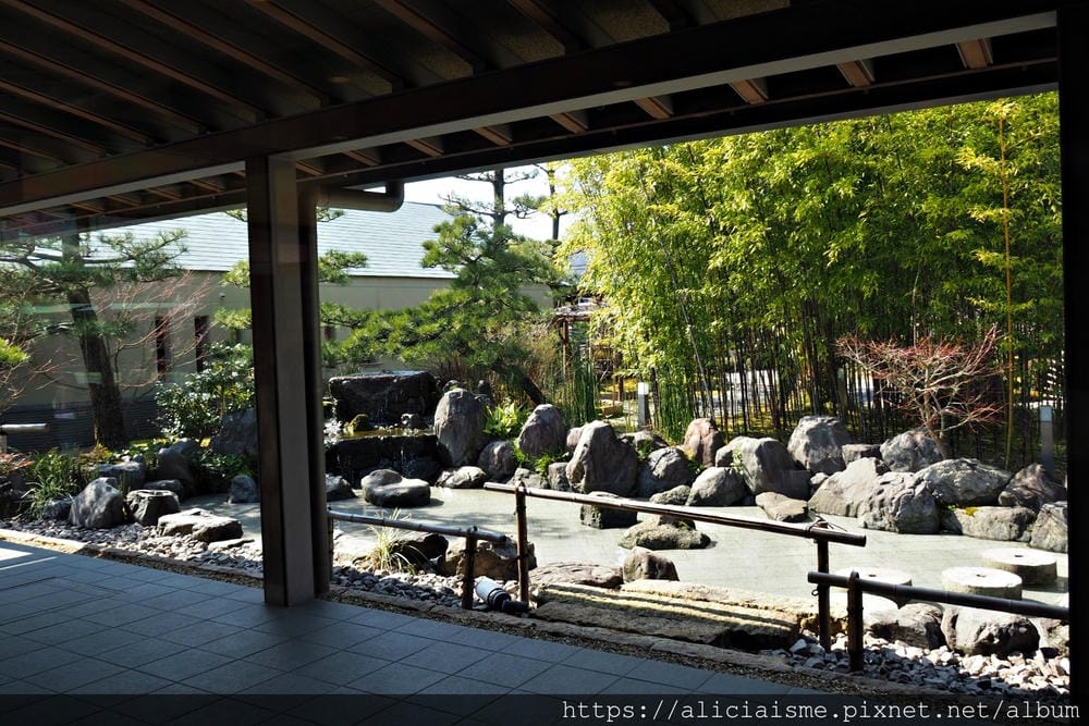 【京都府| 八幡市 】附庸風雅的松花堂庭園&「京都吉兆松花堂便當」發祥地