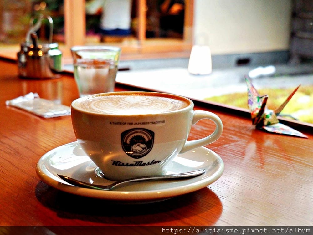 【京都市】Kissa Master Coffee:時尚潮店裡的禪風咖啡館@三條通