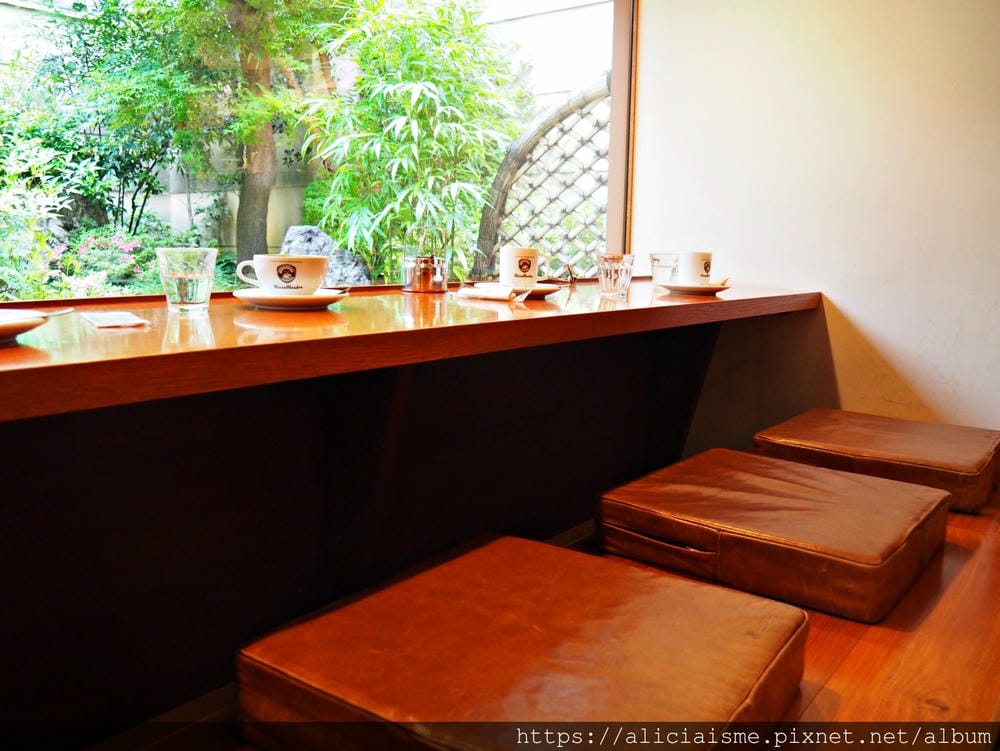 【京都市】Kissa Master Coffee:時尚潮店裡的禪風咖啡館@三條通
