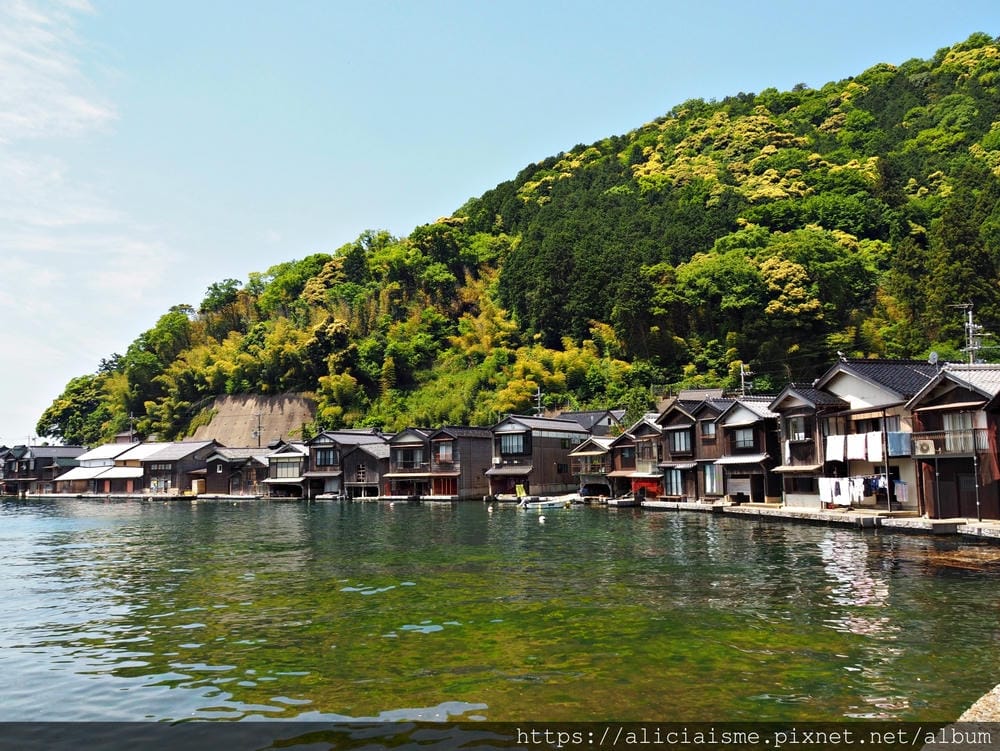 【京都府】伊根舟屋：在日本唯一的船屋聚落，駛進海的京都迷人畫作裡
