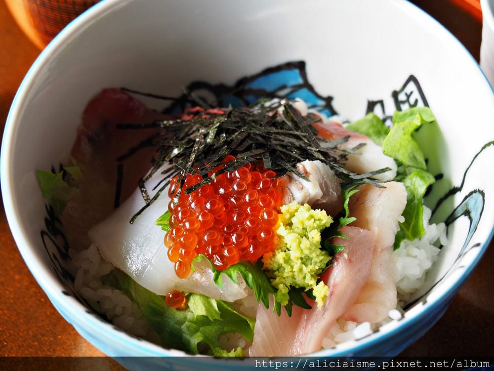 【京都府】伊根舟屋：在日本唯一的船屋聚落，駛進海的京都迷人畫作裡