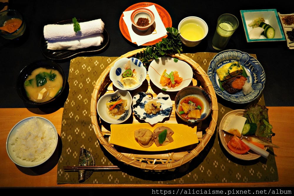 【香川縣 | 小豆島】「島宿 真里」:醬油工廠化身古民家的美學味之宿