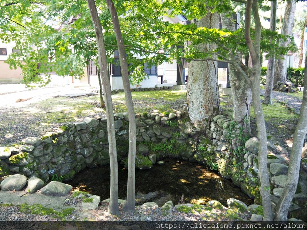 【秋田縣】美鄉町「六鄉湧水群散策」，享用名水豆腐餐、喝古早味蘇打水，炎夏裡的真正透心涼