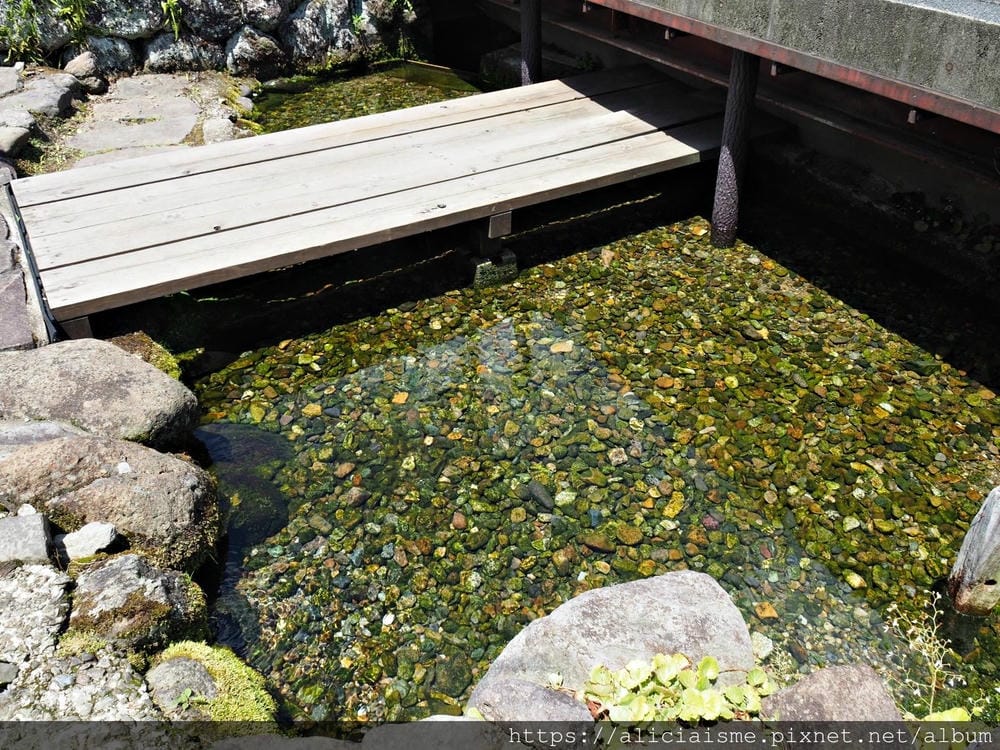 【秋田縣】美鄉町「六鄉湧水群散策」，享用名水豆腐餐、喝古早味蘇打水，炎夏裡的真正透心涼