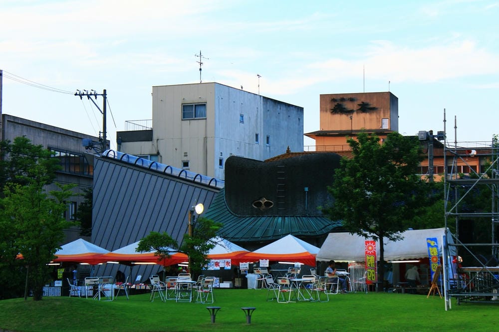 【石川縣 | 加賀溫泉】片山津溫泉：建築大師的新總湯，融入湖