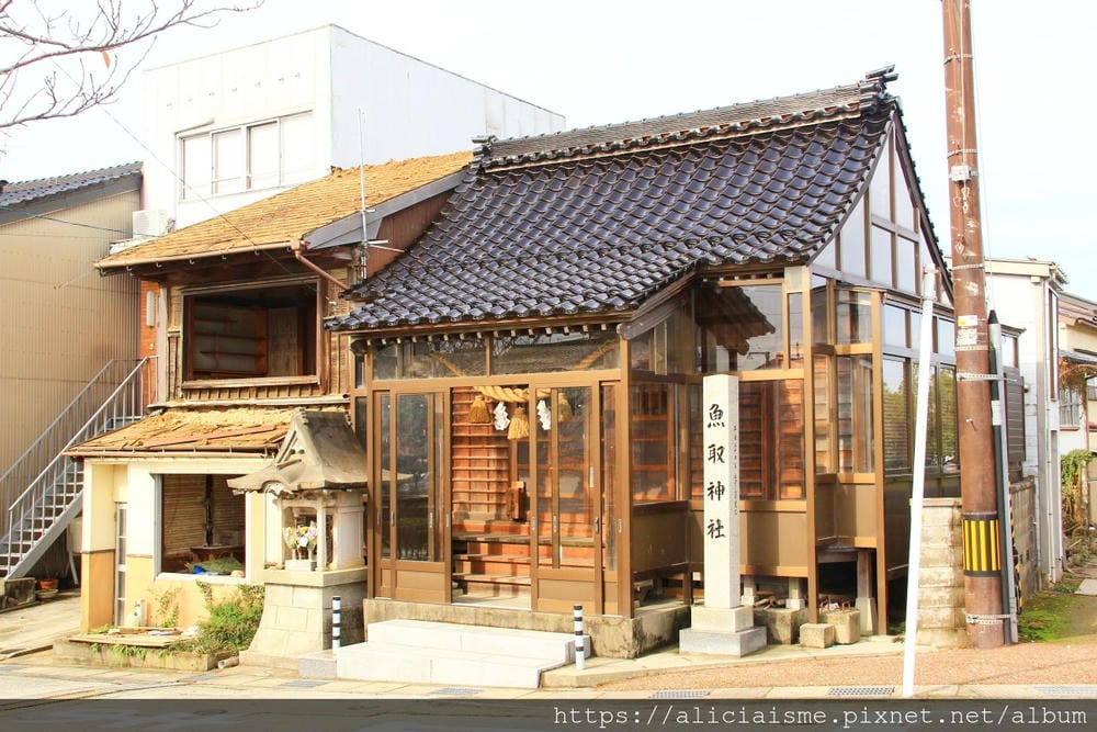 【富山縣】冰見市:一訪藤子不二雄Ⓐ的故鄉,冰見漁市場的日本海 【富山縣】冰見市:一訪藤子不二雄Ⓐ的故鄉,冰見漁市場的日本海