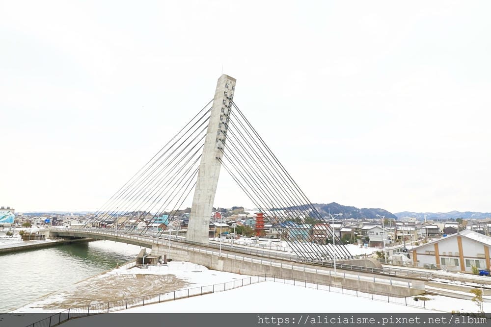 【富山縣】冰見市:一訪藤子不二雄Ⓐ的故鄉,冰見漁市場的日本海 【富山縣】冰見市:一訪藤子不二雄Ⓐ的故鄉,冰見漁市場的日本海