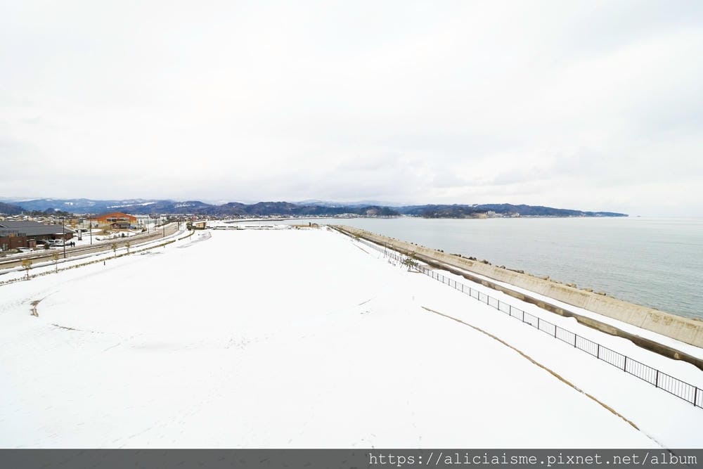 【富山縣】冰見市:一訪藤子不二雄Ⓐ的故鄉,冰見漁市場的日本海 【富山縣】冰見市:一訪藤子不二雄Ⓐ的故鄉,冰見漁市場的日本海