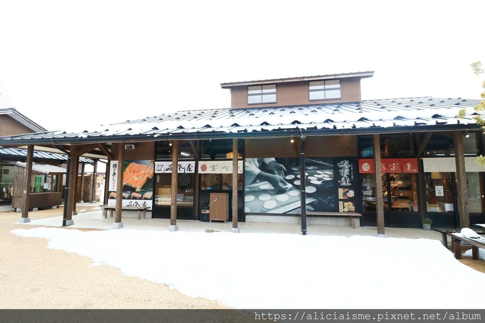 【富山縣】冰見市:一訪藤子不二雄Ⓐ的故鄉,冰見漁市場的日本海 【富山縣】冰見市:一訪藤子不二雄Ⓐ的故鄉,冰見漁市場的日本海