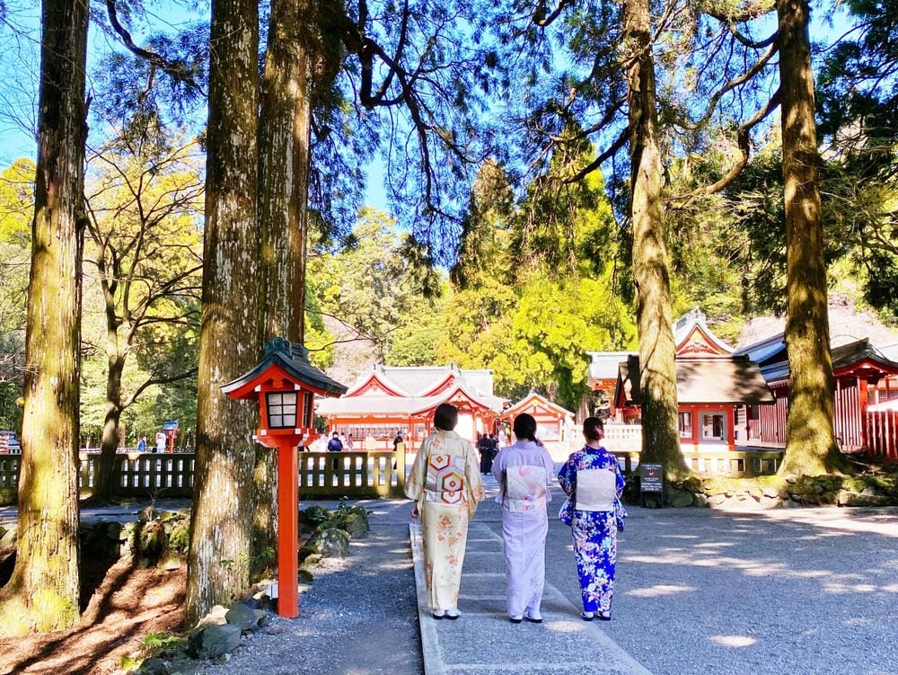 【鹿兒島 | 霧島神宮、神話之里公園】森林裡穿和服,參拜南九 【鹿兒島 | 霧島神宮、神話之里公園】森林裡穿和服,參拜南九