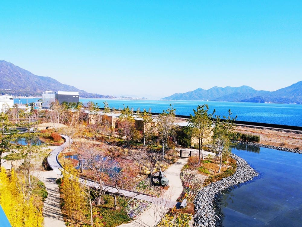 【廣島縣】坂茂*下瀨美術館:飄浮在瀨戶內海的彩色美術館,徜徉 【廣島縣】坂茂*下瀨美術館:飄浮在瀨戶內海的彩色美術館,徜徉