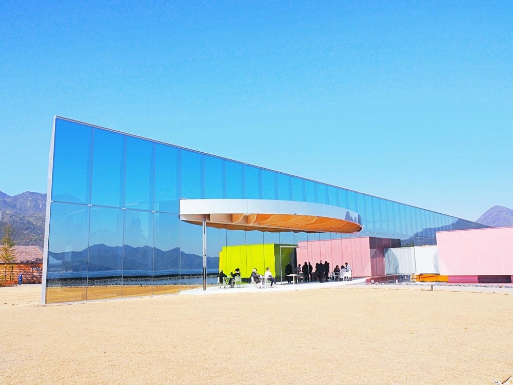 【廣島縣】坂茂*下瀨美術館:飄浮在瀨戶內海的彩色美術館,徜徉 【廣島縣】坂茂*下瀨美術館:飄浮在瀨戶內海的彩色美術館,徜徉