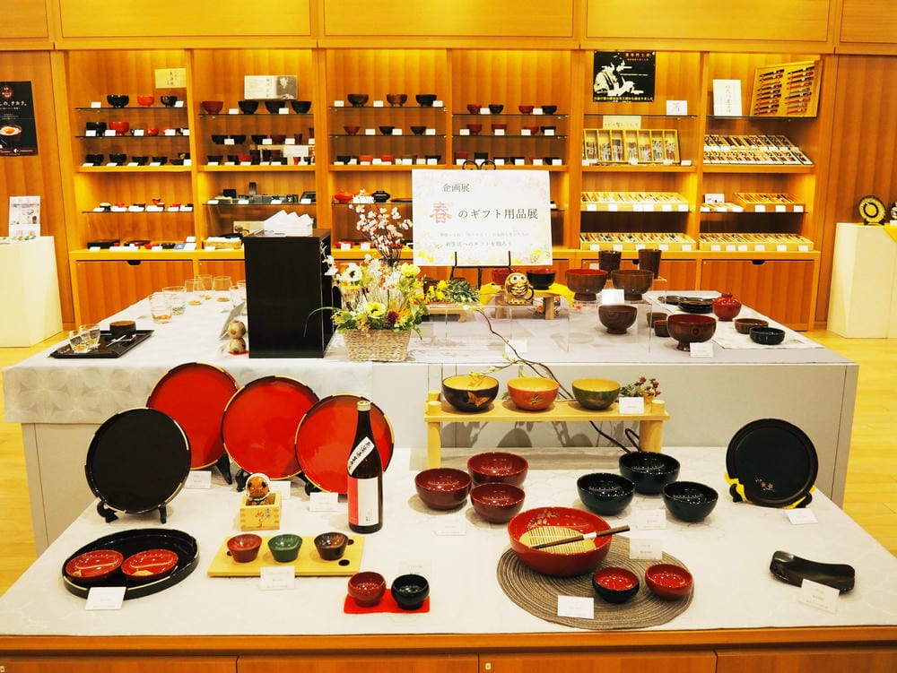 【秋田縣 | 湯澤市】川連漆器:800年傳承的職人工藝,還能 【秋田縣 | 湯澤市】川連漆器:800年傳承的職人工藝,還能