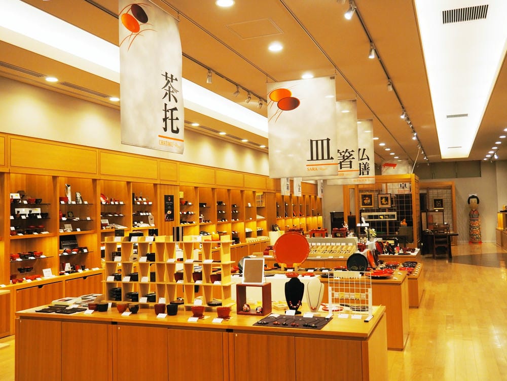 【秋田縣 | 湯澤市】川連漆器:800年傳承的職人工藝,還能 【秋田縣 | 湯澤市】川連漆器:800年傳承的職人工藝,還能