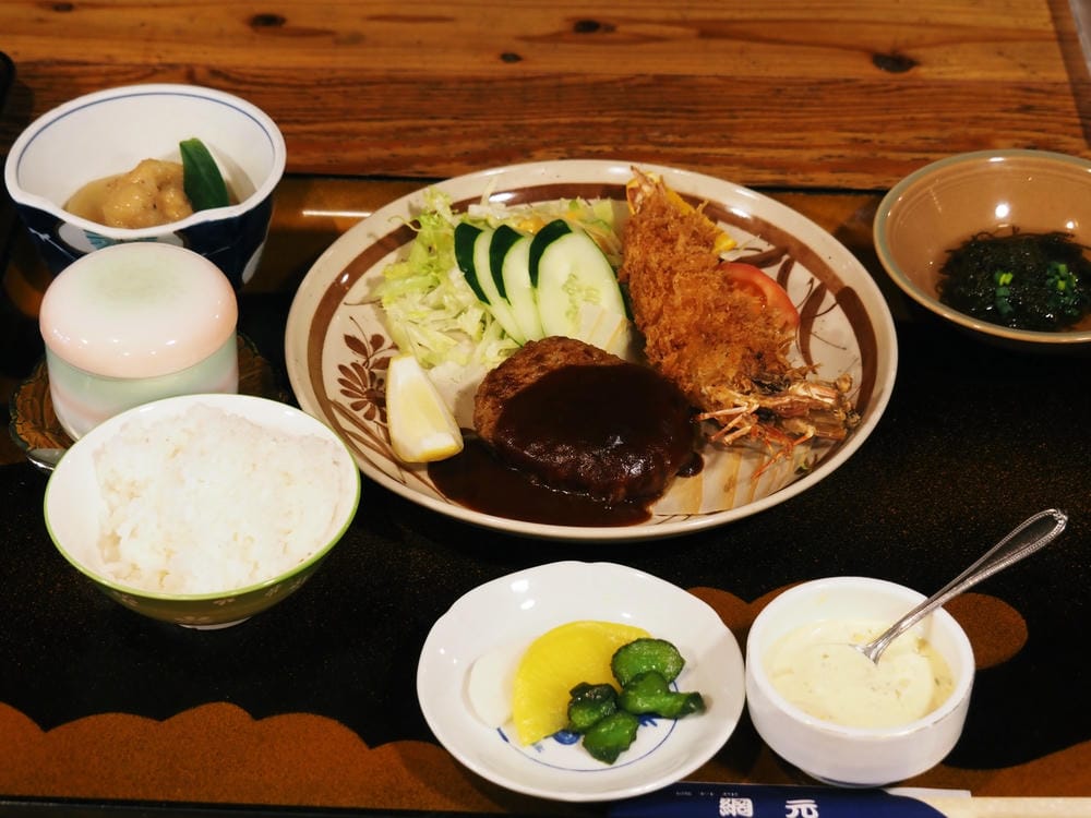 【宮崎縣】5間宮崎市區美食,吃遍當地龍蝦海鮮、碳烤地雞、鰻魚 【宮崎縣】5間宮崎市區美食,吃遍當地龍蝦海鮮、碳烤地雞、鰻魚