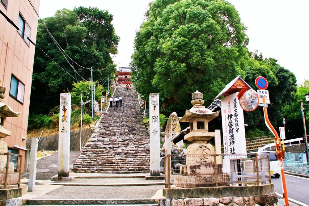 【愛媛縣|松山】2025道後溫泉全新體驗:少爺列車、商店街散 【愛媛縣|松山】2025道後溫泉全新體驗:少爺列車、商店街散
