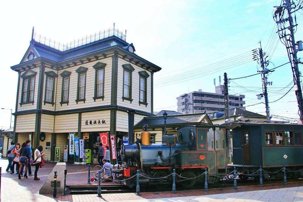 【愛媛縣|松山】2025道後溫泉全新體驗:少爺列車、商店街散 【愛媛縣|松山】2025道後溫泉全新體驗:少爺列車、商店街散