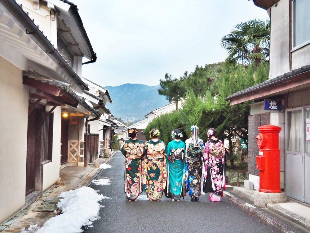 【愛媛縣 | 內子町】穿上和服,漫遊在百年特色老建築、職人手 【愛媛縣 | 內子町】穿上和服,漫遊在百年特色老建築、職人手