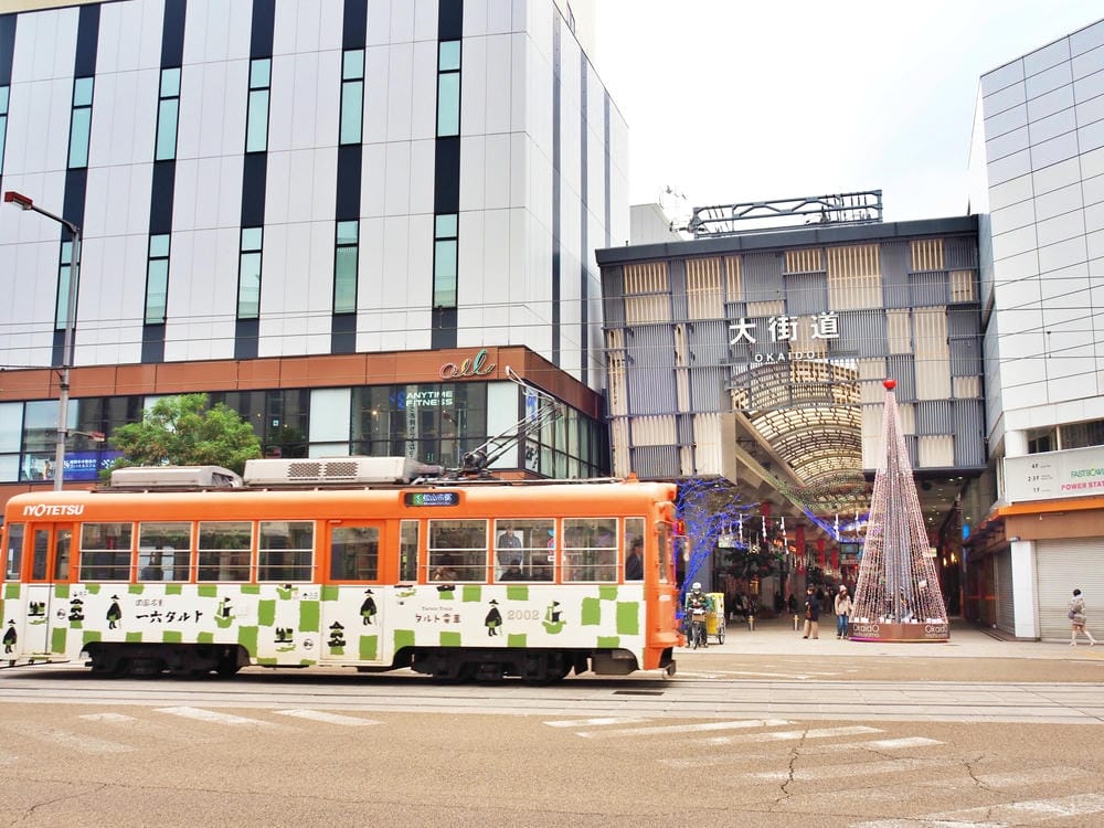 【愛媛縣】松山市2天1夜,搭乘路面電車,名城美景、建築美學、 【愛媛縣】松山市2天1夜,搭乘路面電車,名城美景、建築美學、