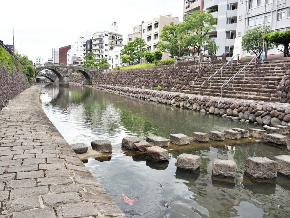 【長崎市】搭乘路面電車，哥拉巴園、大浦天主堂、出島、眼鏡橋，