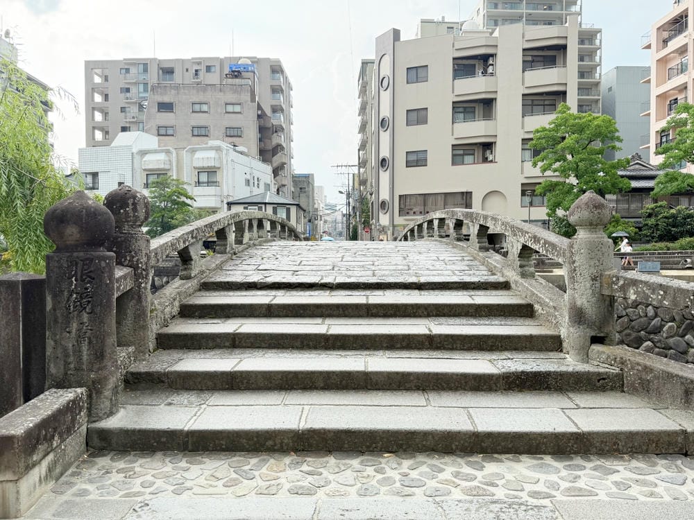 【長崎市】搭乘路面電車，哥拉巴園、大浦天主堂、出島、眼鏡橋，