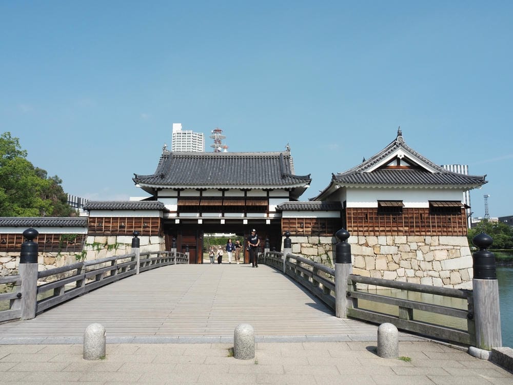 【廣島】漫步廣島城、縮景園，走進流動的山水畫，跨虹橋、清風亭