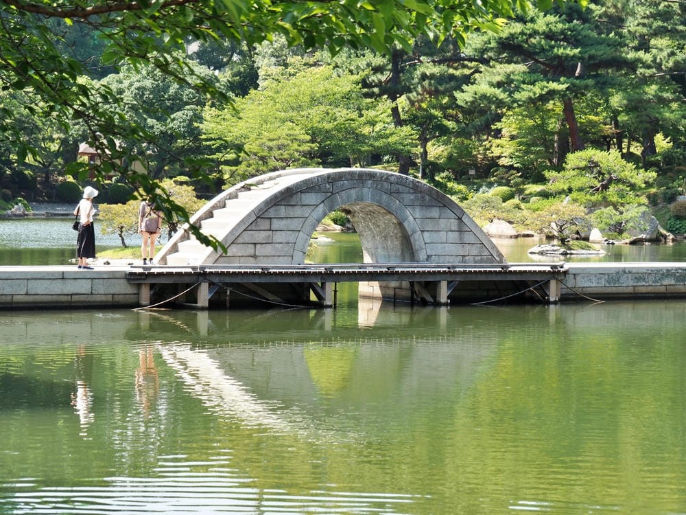 【廣島】漫步廣島城、縮景園，走進流動的山水畫，跨虹橋、清風亭
