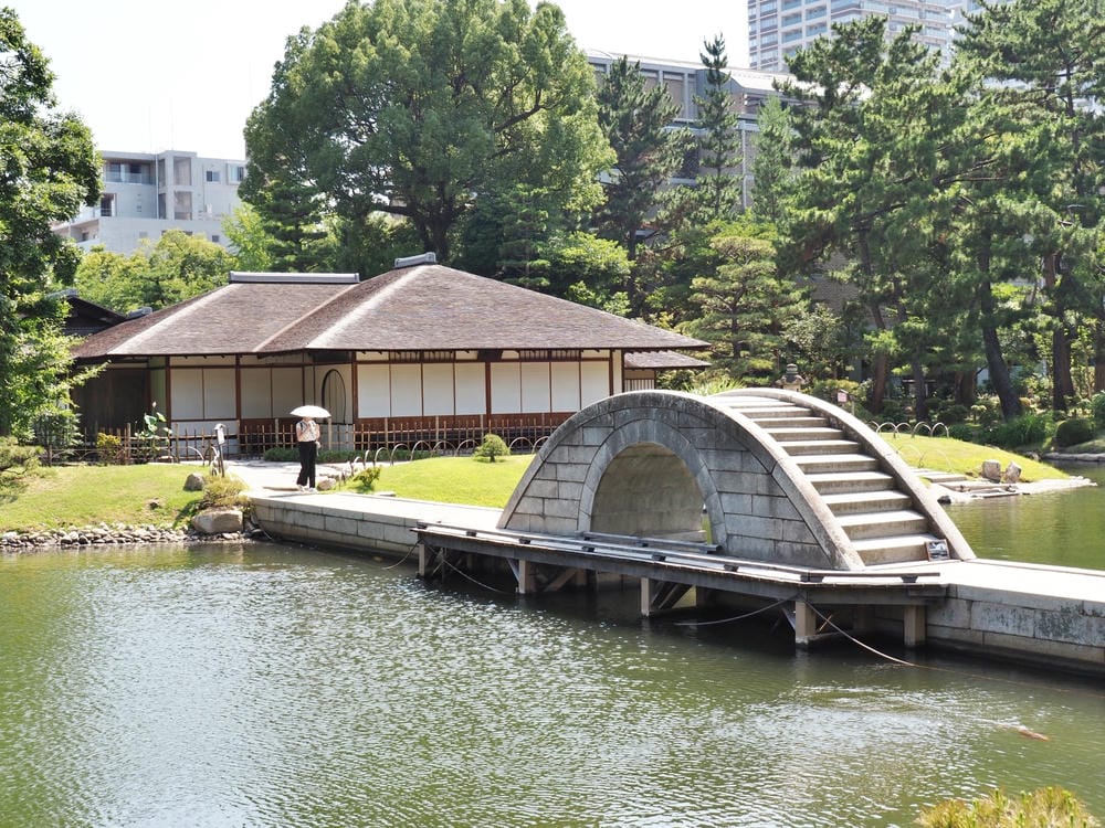 【廣島】漫步廣島城、縮景園，走進流動的山水畫，跨虹橋、清風亭