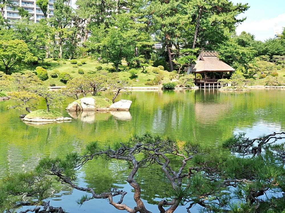 【廣島】漫步廣島城、縮景園，走進流動的山水畫，跨虹橋、清風亭