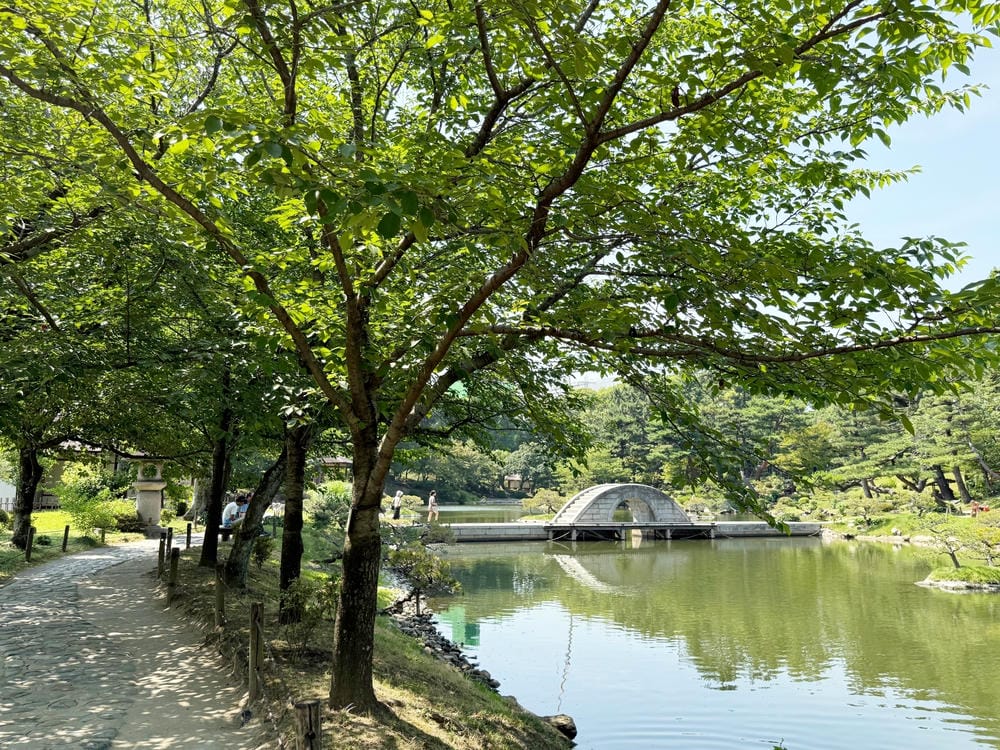 【廣島】漫步廣島城、縮景園，走進流動的山水畫，跨虹橋、清風亭