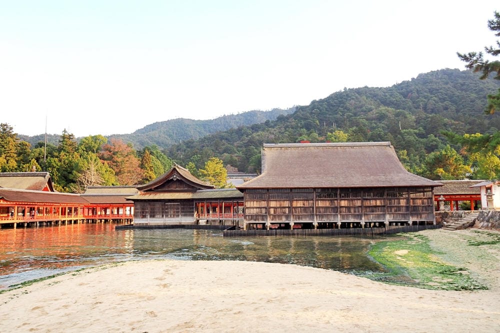 【廣島縣】宮島／嚴島神社：日本三大名景、世界遺產的神之島，來