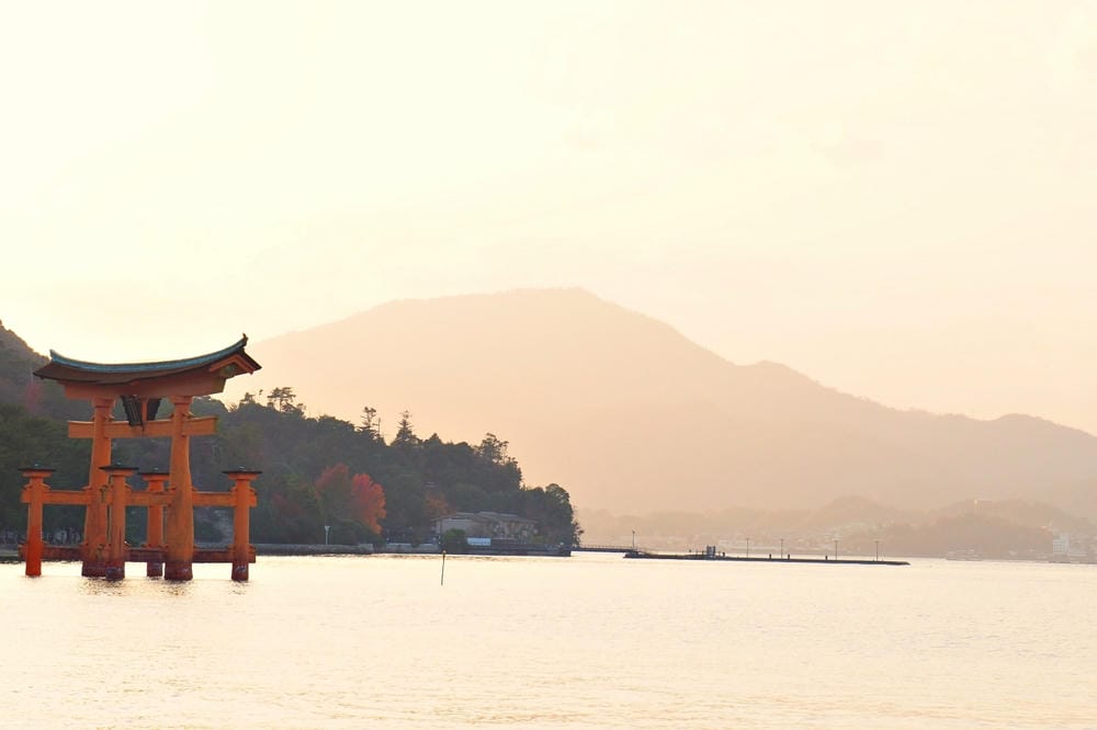 【廣島縣】宮島／嚴島神社：日本三大名景、世界遺產的神之島，來