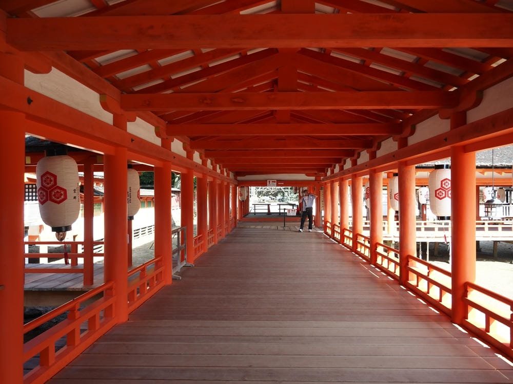 【廣島縣】宮島／嚴島神社：日本三大名景、世界遺產的神之島，來