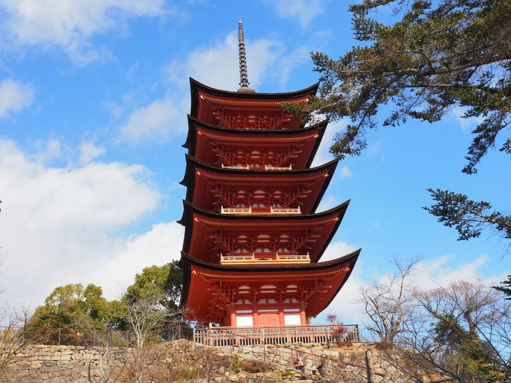 【廣島縣】宮島／嚴島神社：日本三大名景、世界遺產的神之島，來