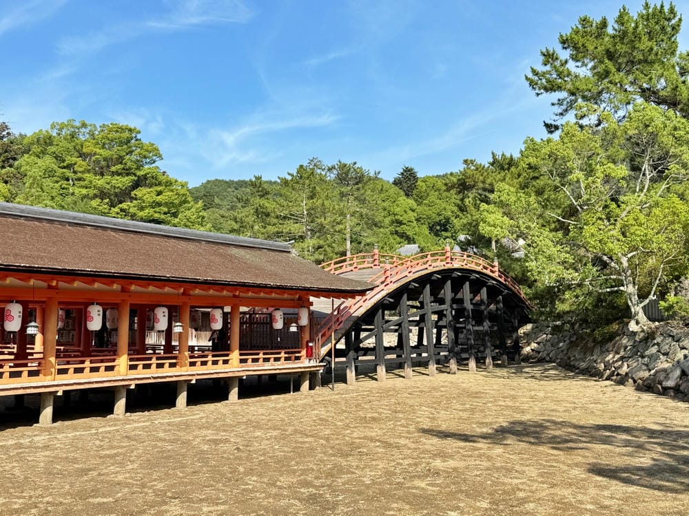 【廣島縣】宮島／嚴島神社：日本三大名景、世界遺產的神之島，來