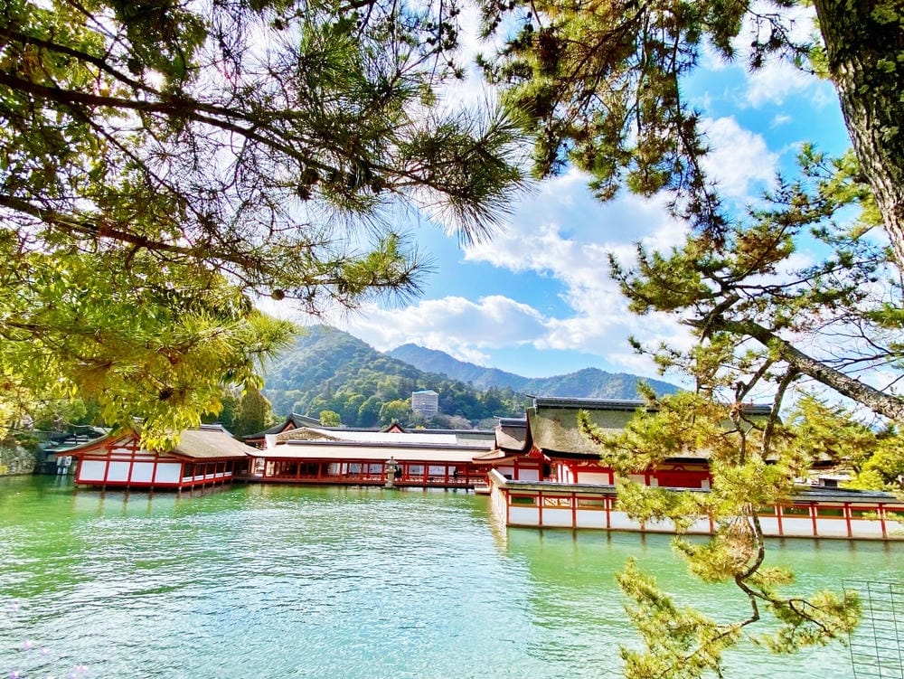 【廣島縣】宮島／嚴島神社：日本三大名景、世界遺產的神之島，來
