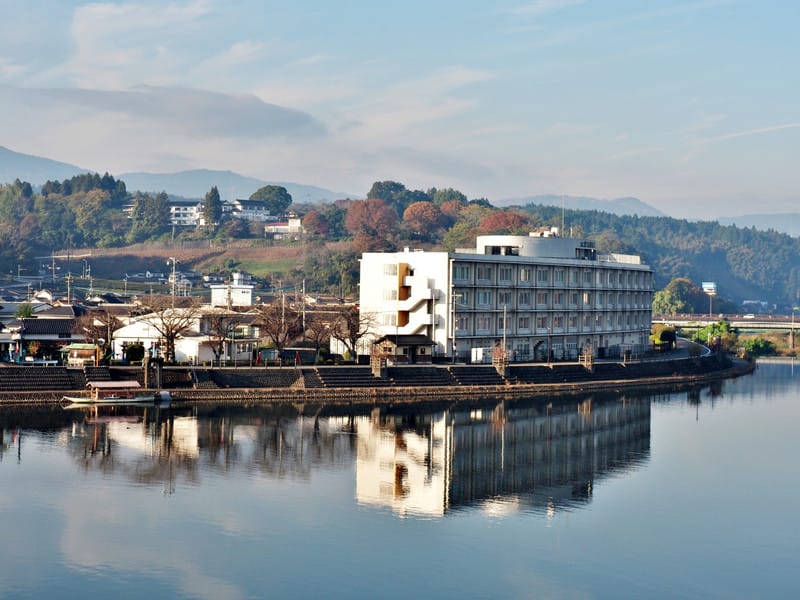 【大分縣｜日田溫泉住宿】小京都之湯 三隈飯店（みくまホテル）：開窗即風景，著浴衣屋形船，露天溫泉眺望小鎮風情