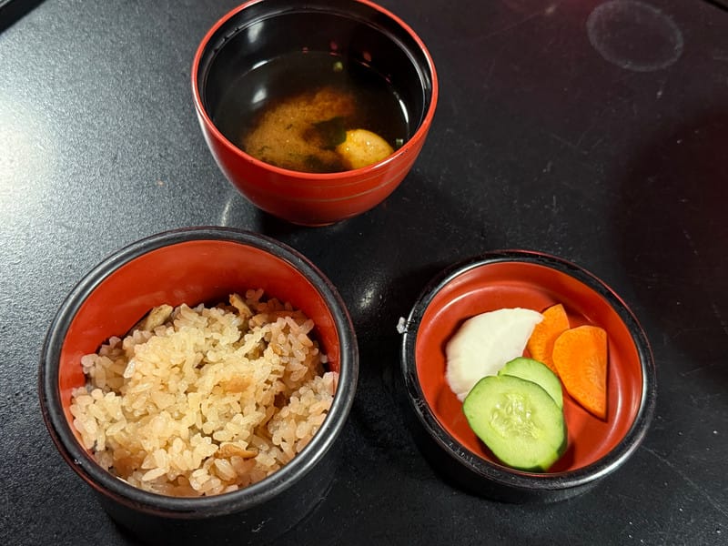 【大分縣｜日田溫泉住宿】小京都之湯 三隈飯店（みくまホテル）：開窗即風景，著浴衣屋形船，露天溫泉眺望小鎮風情