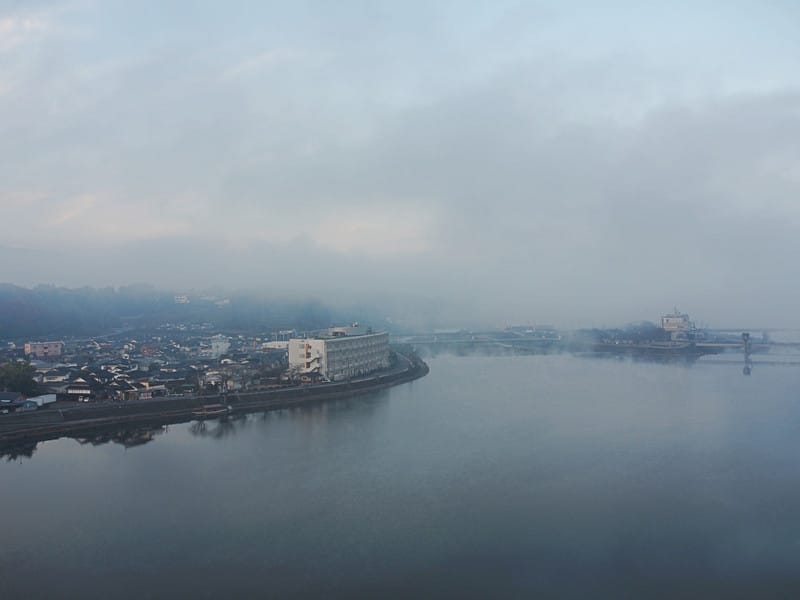 【大分縣｜日田溫泉住宿】小京都之湯 三隈飯店（みくまホテル）：開窗即風景，著浴衣屋形船，露天溫泉眺望小鎮風情