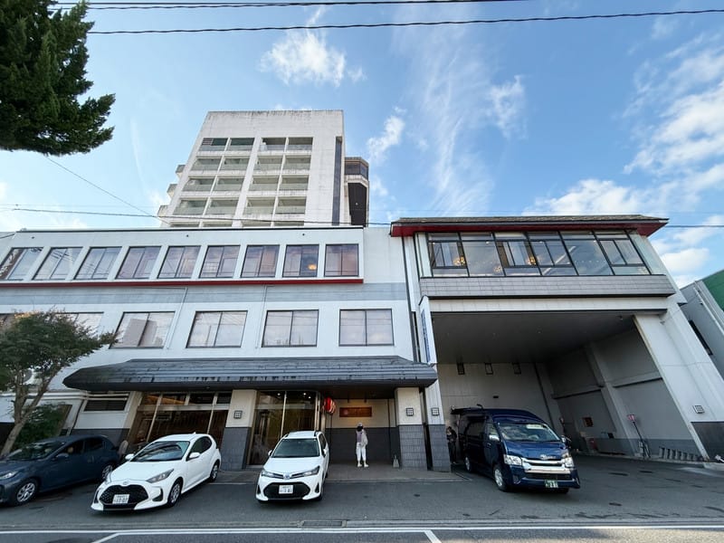 【大分縣｜日田溫泉住宿】小京都之湯 三隈飯店（みくまホテル）：開窗即風景，著浴衣屋形船，露天溫泉眺望小鎮風情