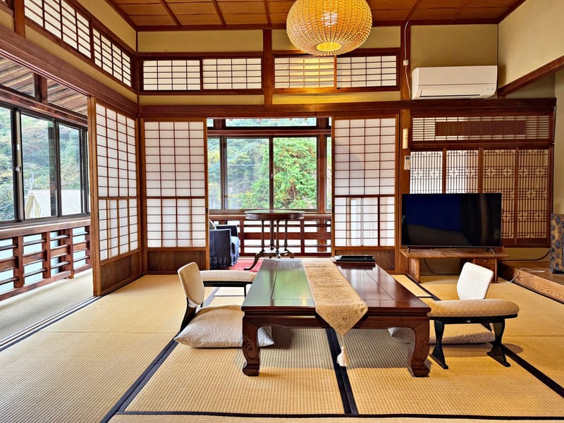 【大分縣|別府】・岡本屋旅館:明礬溫泉最古典美的老旅館,世代風華的品味美宿 - 第1張圖 【大分縣|別府】・岡本屋旅館:明礬溫泉最古典美的老旅館,世代風華的品味美宿