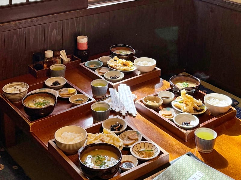 【大分縣|別府】甘味茶屋:集合大分鄉土料理的人氣店,記得一定要線上預約才不用大排長龍 - 第4張圖 【大分縣|別府】甘味茶屋:集合大分鄉土料理的人氣店,記得一定要線上預約才不用大排長龍